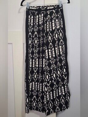 Freckles - Black & Cream Ikat Printed Full Length Wide Leg Palazzo Pants